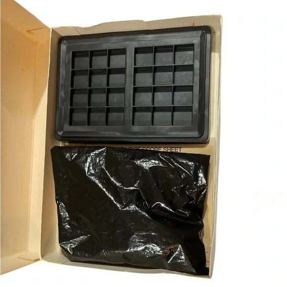 Vintage 1987 UNO Dice Game Set - Picture 5 of 7